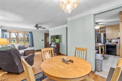 2869 Victoria Street N Roseville MN 55113