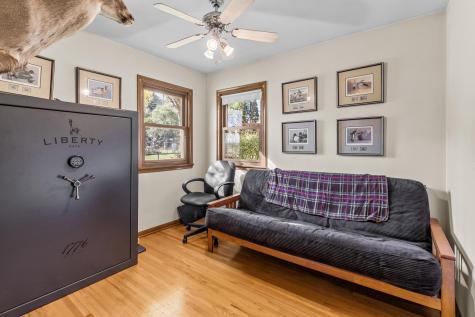 2869 Victoria Street N Roseville MN 55113