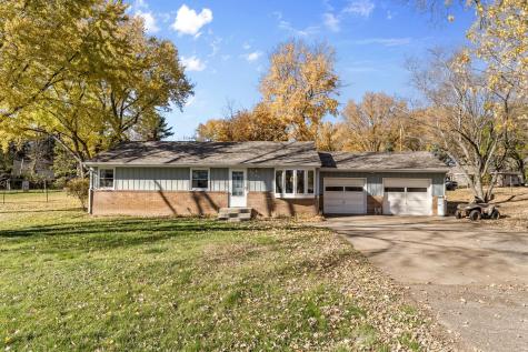 2869 Victoria Street N Roseville MN 55113