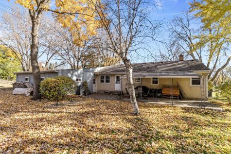 2869 Victoria Street N Roseville MN 55113