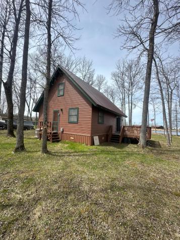 17413 E Pine Drive NW Angle Inlet MN 56711
