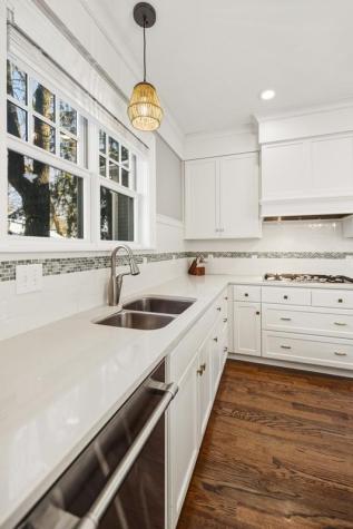 185 W Lake Street Excelsior MN 55331