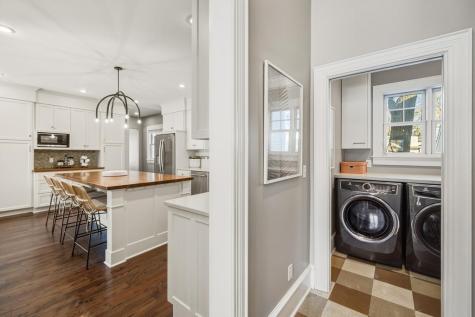 185 W Lake Street Excelsior MN 55331