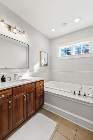 185 W Lake Street Excelsior MN 55331