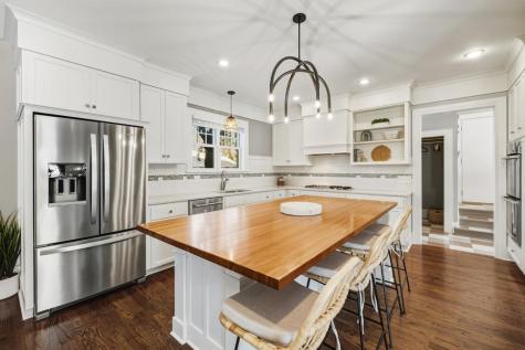 185 W Lake Street Excelsior MN 55331