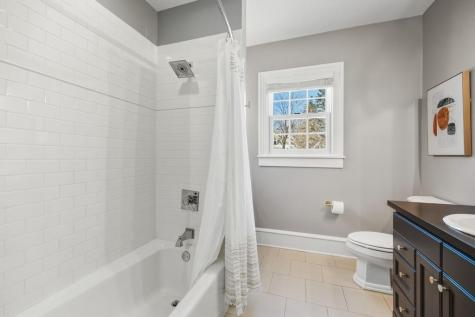 185 W Lake Street Excelsior MN 55331
