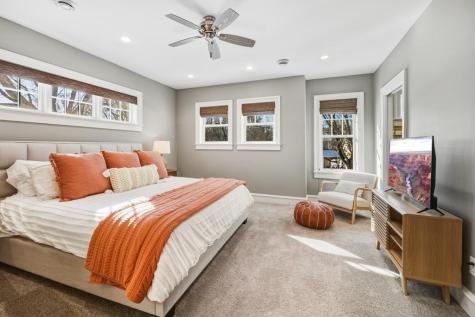 185 W Lake Street Excelsior MN 55331