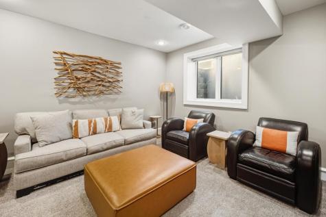 185 W Lake Street Excelsior MN 55331