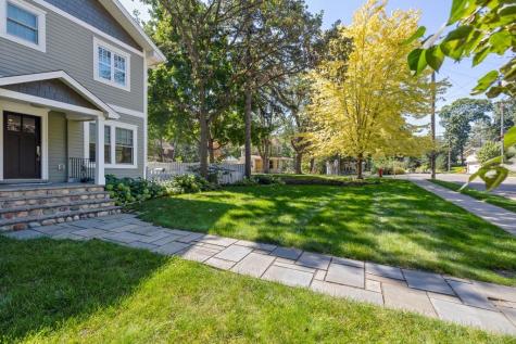 185 W Lake Street Excelsior MN 55331