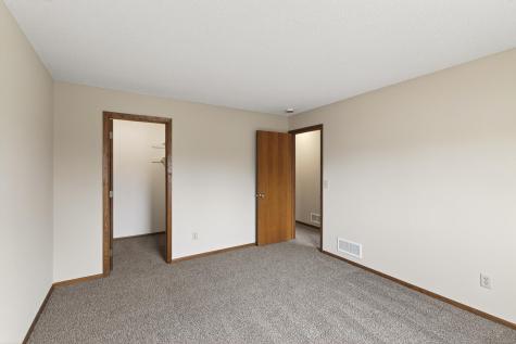 7948 Charles Way Inver Grove Heights MN 55076