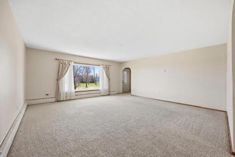 5555 167th Avenue SE Kindred ND 58051