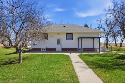 5555 167th Avenue SE Kindred ND 58051