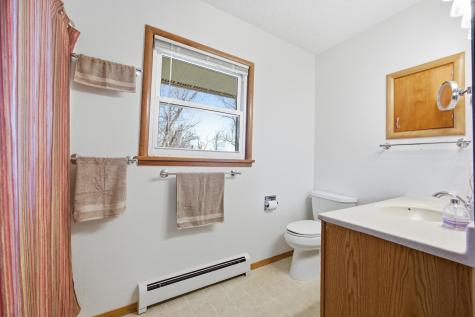 5555 167th Avenue SE Kindred ND 58051