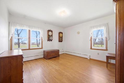 5555 167th Avenue SE Kindred ND 58051