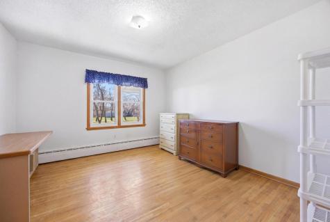 5555 167th Avenue SE Kindred ND 58051