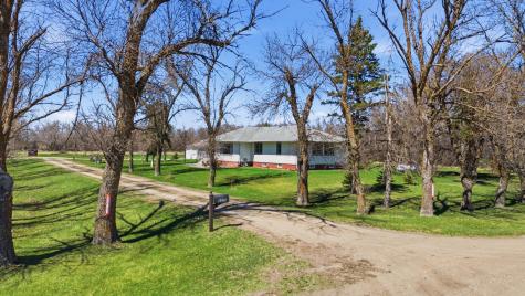 5555 167th Avenue SE Kindred ND 58051