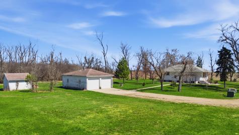 5555 167th Avenue SE Kindred ND 58051