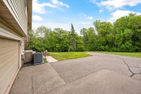 1779 Walnut Lane Eagan MN 55122