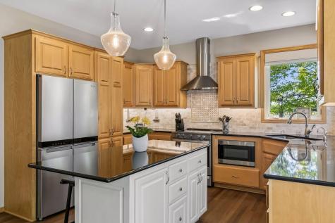 4985 Pine Lane Eagan MN 55123