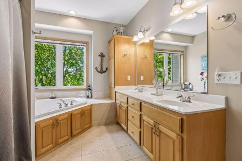 4985 Pine Lane Eagan MN 55123