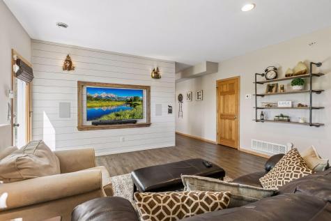 4985 Pine Lane Eagan MN 55123