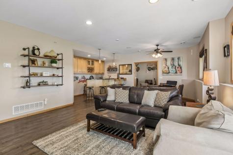 4985 Pine Lane Eagan MN 55123