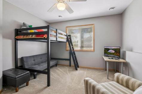 4985 Pine Lane Eagan MN 55123