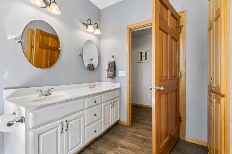 4985 Pine Lane Eagan MN 55123