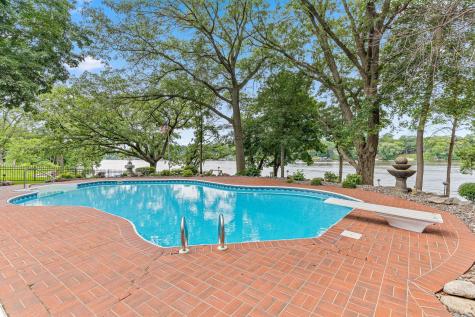 10810 Mississippi Boulevard NW Coon Rapids MN 55433