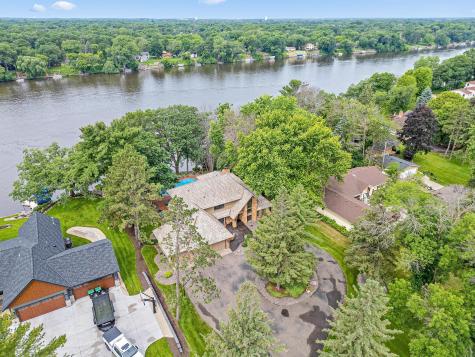 10810 Mississippi Boulevard NW Coon Rapids MN 55433