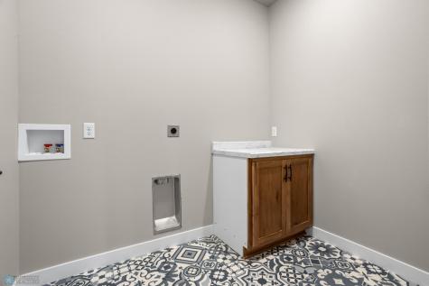 709 Blaine Street N Colfax ND 58018