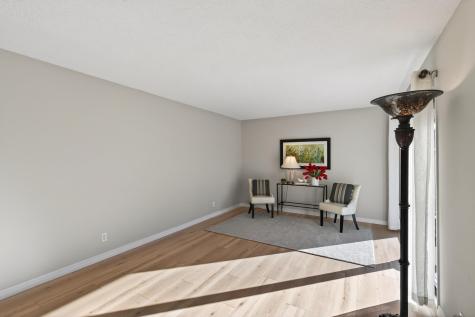 3319 Lower 67th Street E Inver Grove Heights MN 55076
