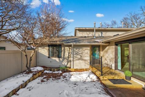 3319 Lower 67th Street E Inver Grove Heights MN 55076