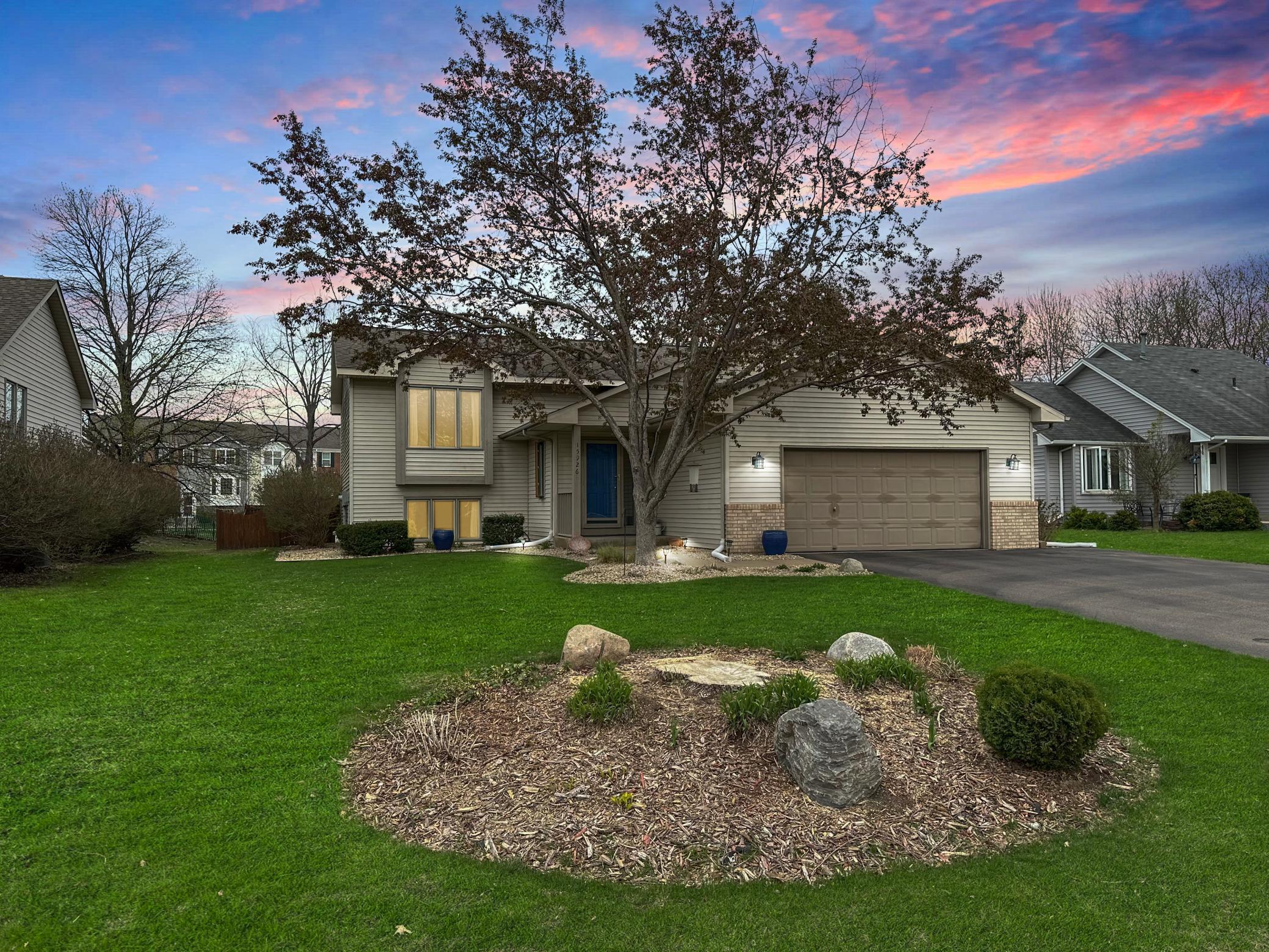 15926 Gallant Court Apple Valley MN 55124