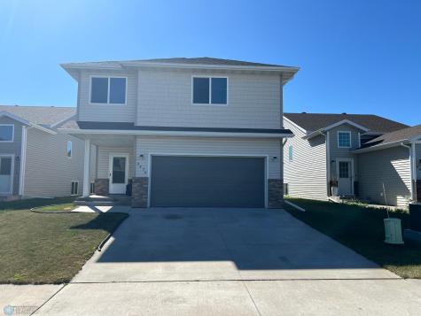 3476 47th Avenue S Fargo ND 58104