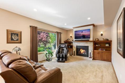 17880 Liv Lane Eden Prairie MN 55346