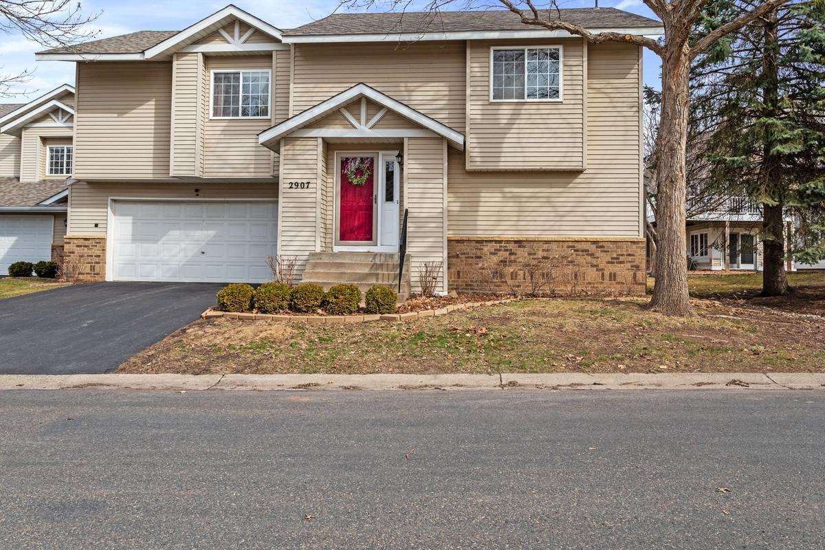 2907 Devonshire Circle Woodbury MN 55125