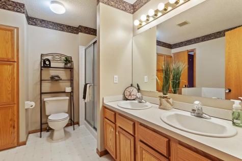 2907 Devonshire Circle Woodbury MN 55125
