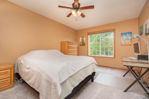 2395 Alysheba Court Shakopee MN 55379