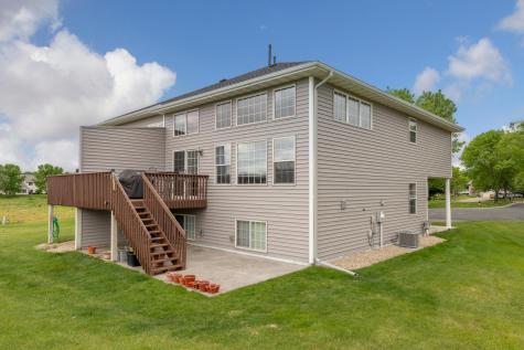 2395 Alysheba Court Shakopee MN 55379
