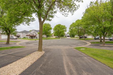 2395 Alysheba Court Shakopee MN 55379