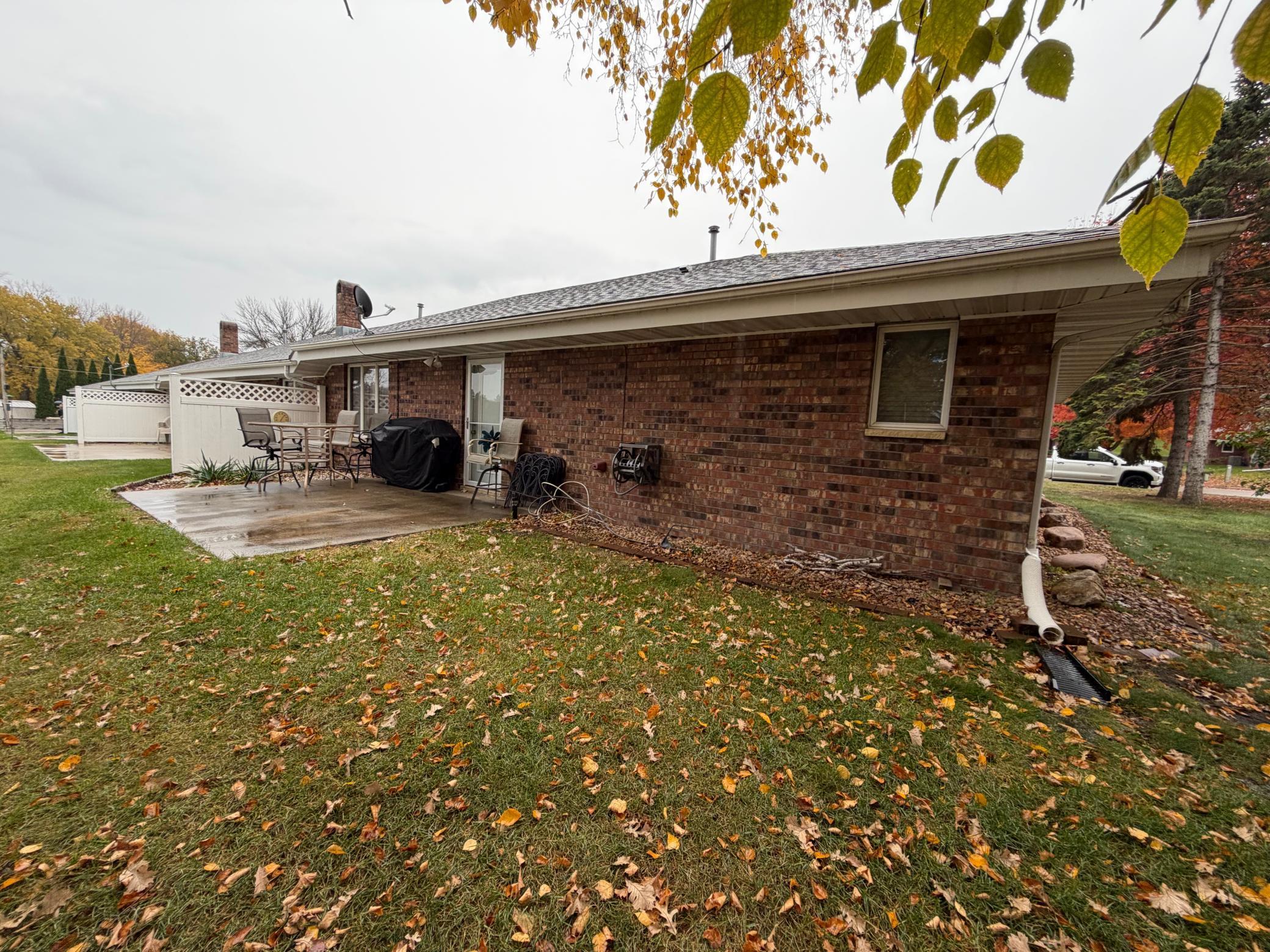 1932 Wilby Road Albert Lea MN 56007