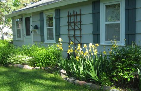 1896 Walter Street Maplewood MN 55109
