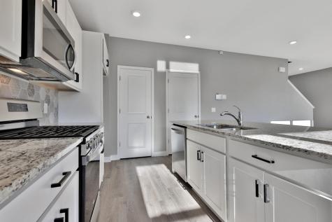 12703 Erskin St NE Blaine MN 55449