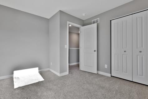 12703 Erskin St NE Blaine MN 55449