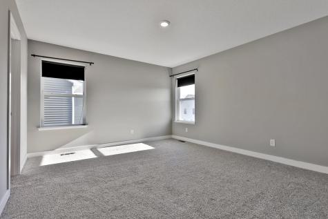 12703 Erskin St NE Blaine MN 55449