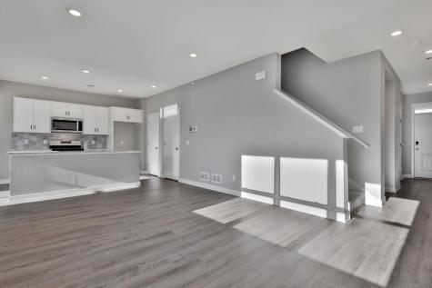 12703 Erskin St NE Blaine MN 55449