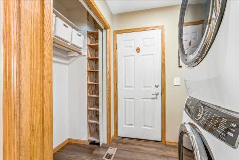 9020 Parkside Drive Woodbury MN 55125