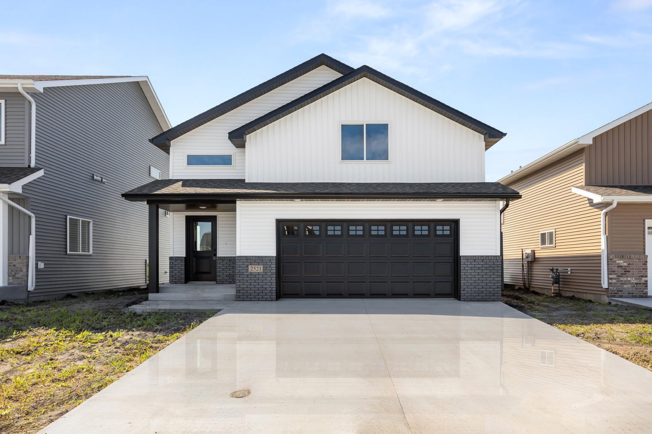 2617 38 Avenue S Moorhead MN 56560