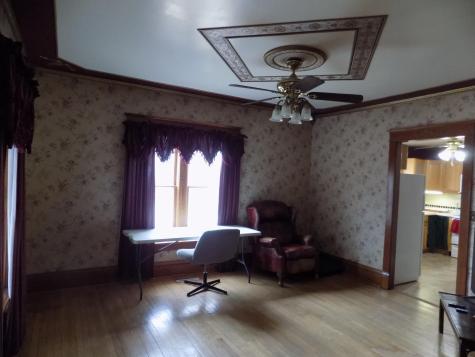 1009 South Street Jackson MN 56143